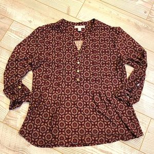 Like new 3/4 length dress shirt.